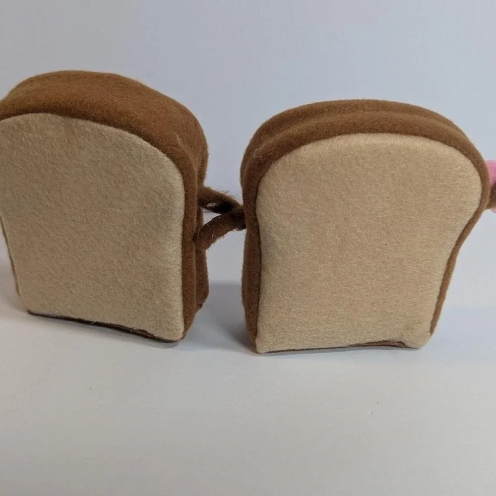 Add‎ 'Target Spritz Valentine's Day 2023 Felt Figurines PB&J New